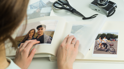 Jak zrobić pamiątkowy album z wakacji? 3 pomysły DIY