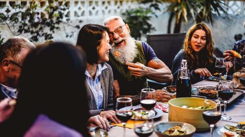 Fotografia okolicznościowa podczas rodzinnych imprez - 10 wskazówek dotyczących robienia zdjęć w domu