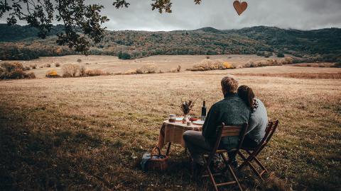 3 pomysły na kreatywne zdjęcia pary