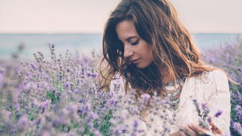 3 pomysły na sesję kobiecą w plenerze! 