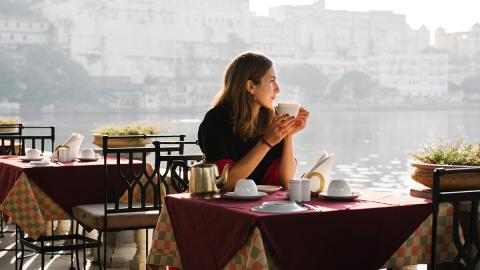 Kulinarne przygody w kadrze. Jak uwiecznić smaki i zapachy swojej podróży?