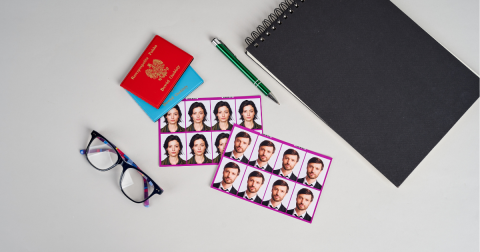 Jak zrobić zdjęcie do dowodu telefonem? 5 praktycznych wskazówek od fotografa